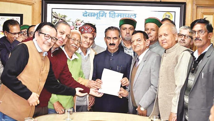 Himachal News: केंद्र ने RDG बंद कर दी, सरकार ने फिर भी कर्मचारियों-पेंशनरों को राहत दी