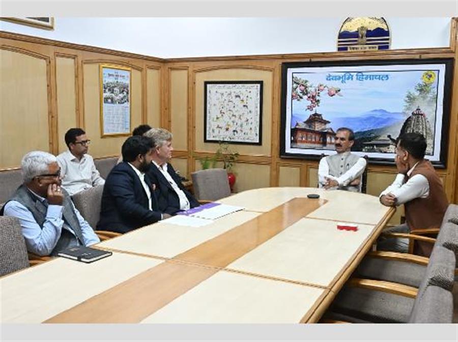 Himachal : मुख्यमंत्री ने नेरी में स्थापित किए जा रहे देश के पहले बायोचार संयंत्र की प्रगति की समीक्षा की