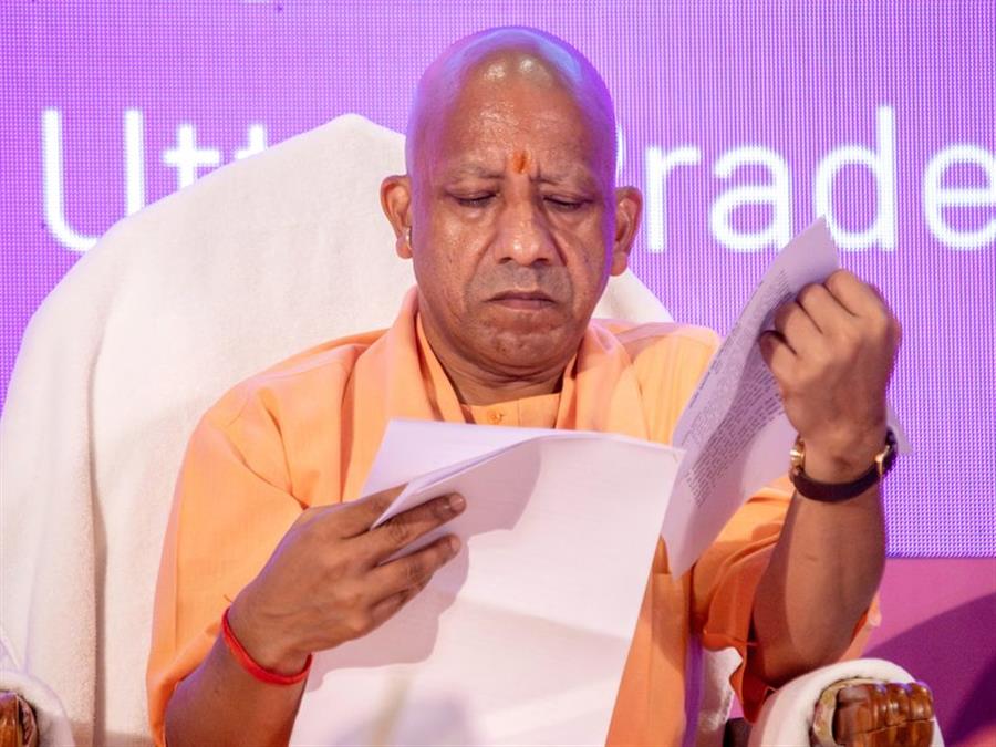 लखनऊ: योगी सरकार ने 182 पीसीएस अधिकारियों के किए तबादले, ध्रुव शुक्ला को एसडीएम गाजीपुर बनाया गया