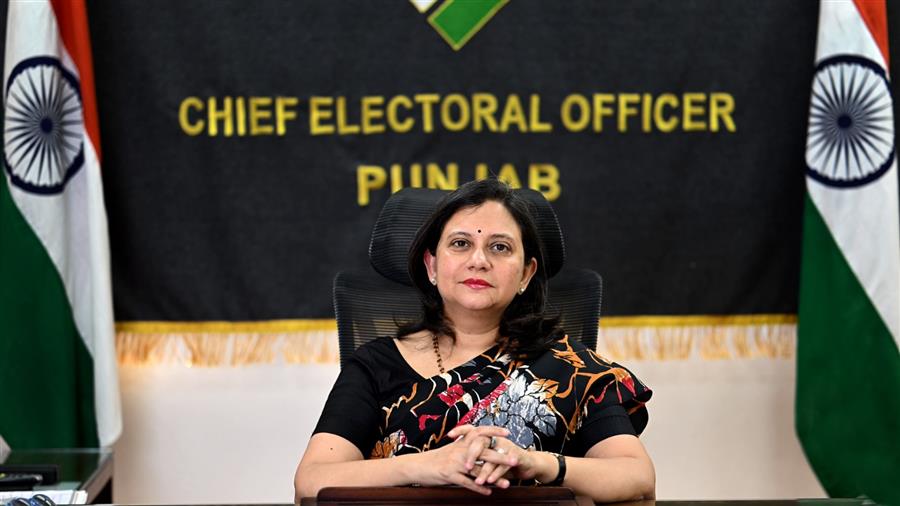 सी.ई.ओ. ने एस.बी.एस. नगर के चुनाव अमले के प्रयासों की की सराहना, बलाचौर को एस.आई.आर.-2026 के दौरान घर-घर गणना चरण के तहत 100 प्रतिशत डिजिटलीकरण का कार्य पूरा करने के लिए दी बधाई