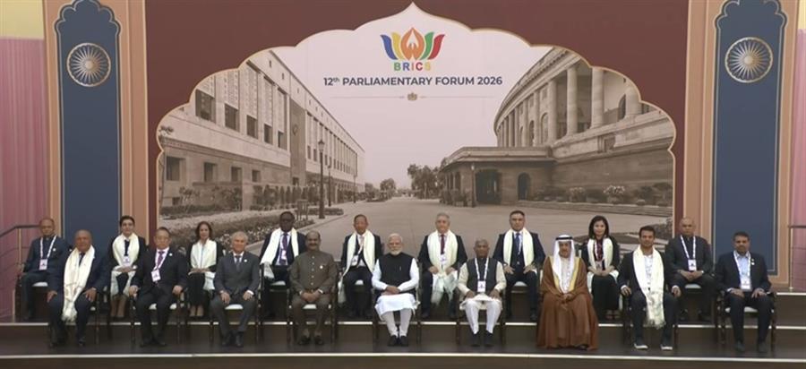पीएम मोदी ने 12वें ब्रिक्स संसदीय फोरम में लिया हिस्सा, विदेशी प्रतिनिधियों से की बातचीत