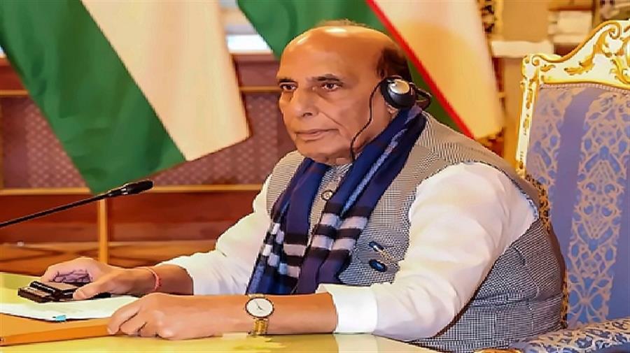 ASEAN: रक्षा मंत्रियों की बैठक में शामिल होने रक्षा मंत्री राजनाथ सिंह फिलीपींस रवाना