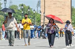 NCR में पारा 40 डिग्री सेल्सियस के पार, दो दिन बाद हीट वेव का येलो अलर्ट; हवा भी हो रही जहरीली