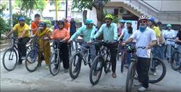 विश्व साइकिल दिवस पर दिल्ली में निकाली गई जागरूकता रैली, स्वस्थ जीवन के लिए साइकिल अपनाने का दिया संदेश