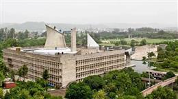 हरियाणाः सीपीए सम्मेलन में ई-बसों से आएंगे-जाएंगे राष्ट्रमंडल प्रतिनिधि, तेल बचाने पर जोर