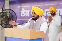 पंजाब: सीएम मान ने संगरूर में ओलंपिक स्तर के स्विमिंग पूल का उद्घाटन किया, कहा-भविष्य में ओलंपियनों की नर्सरी बनेगा
