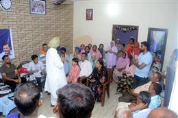 डिप्टी स्पीकर जय कृष्ण सिंह रौड़ी ने लोक मिलनी के दौरान गांव सोली के लोगों को दिया बड़ा तोहफा; सड़कों के लिए 60 लाख रुपये की ग्रांट जारी