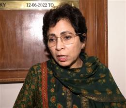 संसद का गतिरोध दुर्भाग्यपूर्ण, छात्रों के मुद्दों पर जवाबदेही से नहीं बच सकती सरकार : कुमारी सैलजा