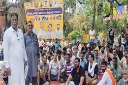 बरनाला में लाठीचार्ज के खिलाफ हड़ताल पर पंजाब के 25 हजार सफाई कर्मचारी, शहरों में गहरा सकता है कचरा संकट