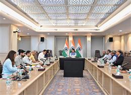 भारत का फार्मास्युटिकल उद्योग दुनिया के सबसे बड़े उद्योगों में से एक, इनोवेशन आधारित फार्मा क्षेत्र के निर्माण के लिए सरकार प्रतिबद्ध : केंद्रीय मंत्री