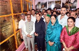 CM सुक्खू ने चम्बा को दी ₹333 करोड़ की सौगात, 200 बैड के अस्पताल सहित 26 परियोजनाओं का लोकार्पण-शिलान्यास