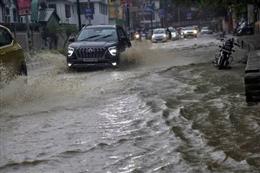उत्तराखंड: मूसलाधार बारिश से जनजीवन अस्त-व्यस्त, देहरादून में सभी स्कूल बंद, सीएम धामी ने दिए अलर्ट रहने के निर्देश
