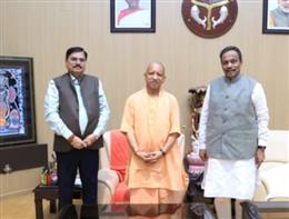 विनोद तावड़े ने संभाली यूपी की चुनावी कमान, सीएम योगी से मुलाकात में 2027 की रणनीति पर मंथन