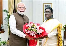 राष्ट्रपति मुर्मु ने पीएम मोदी को जन्मदिन की शुभकामनाएं दीं, कहा- ‘आपने सुशासन के नए प्रतिमान किए स्थापित’ 
