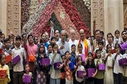 केंद्रीय राज्य मंत्री कृष्णपाल गुर्जर ने दिव्यांगजनों के बीच मनाया पीएम मोदी का जन्मदिन, बांटी 500 ई-स्कूटी