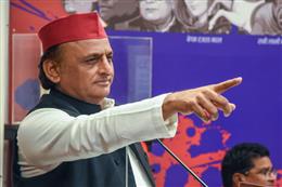 नफरत की राजनीति से समाज बांट रही भाजपा : अखिलेश यादव