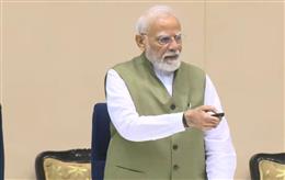 कार्बन उत्सर्जन का ठीकरा विकासशील देशों पर फोड़ना गलत, भारत का प्रति व्यक्ति उत्सर्जन ग्लोबल एवरेज से आधा : पीएम मोदी