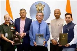 रक्षा मंत्रालय ने T-72 और T-90 टैंकों के लिए एपीयू खरीद के लिए 586 करोड़ रुपए के अनुबंध पर हस्ताक्षर किए