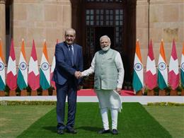 पीएम मोदी और स्विस राष्ट्रपति गाय परमेलिन के बीच हैदराबाद हाउस में अहम बैठक