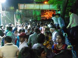 कोलकाता हादसे के पीड़ितों को मिलेगा 25 लाख का मुआवजा, हेल्पलाइन नंबर जारी; 12 लोग हिरासत में