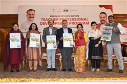 शिक्षक सौरमंडल के सूर्य हैं, उनकी जगह कोई तकनीक नहीं ले सकती : रोहित ठाकुर