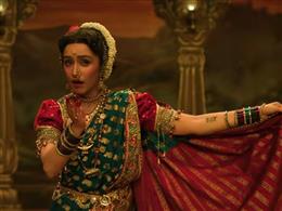 'देखते हैं क्या टूटता है, मेरा भरोसा या घमंड', श्रद्धा कपूर के दमदार डायलॉग्स से सजा 'ईठा' का ट्रेलर